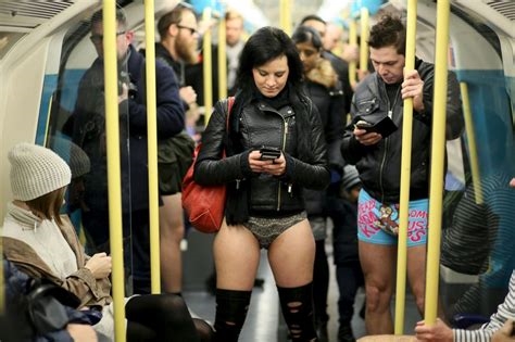flashing at subway nude